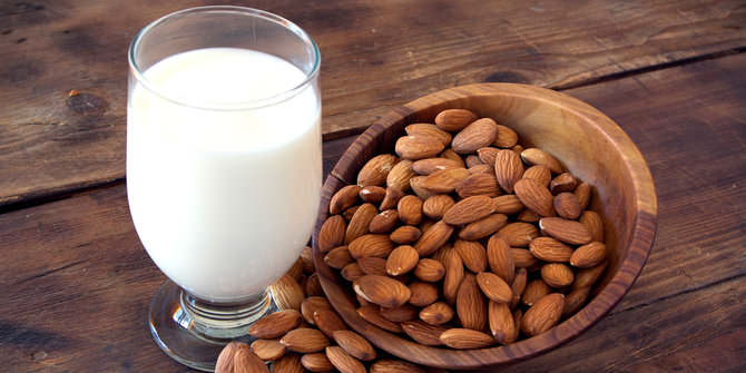 Manfaat Susu Almond Yang Tak Kalah Dari Susu Sapi